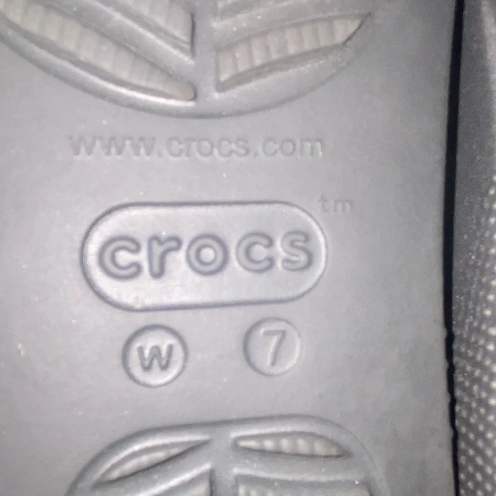 CROCS Black Sandals Comfortable and Versatile - Picture 5 of 6